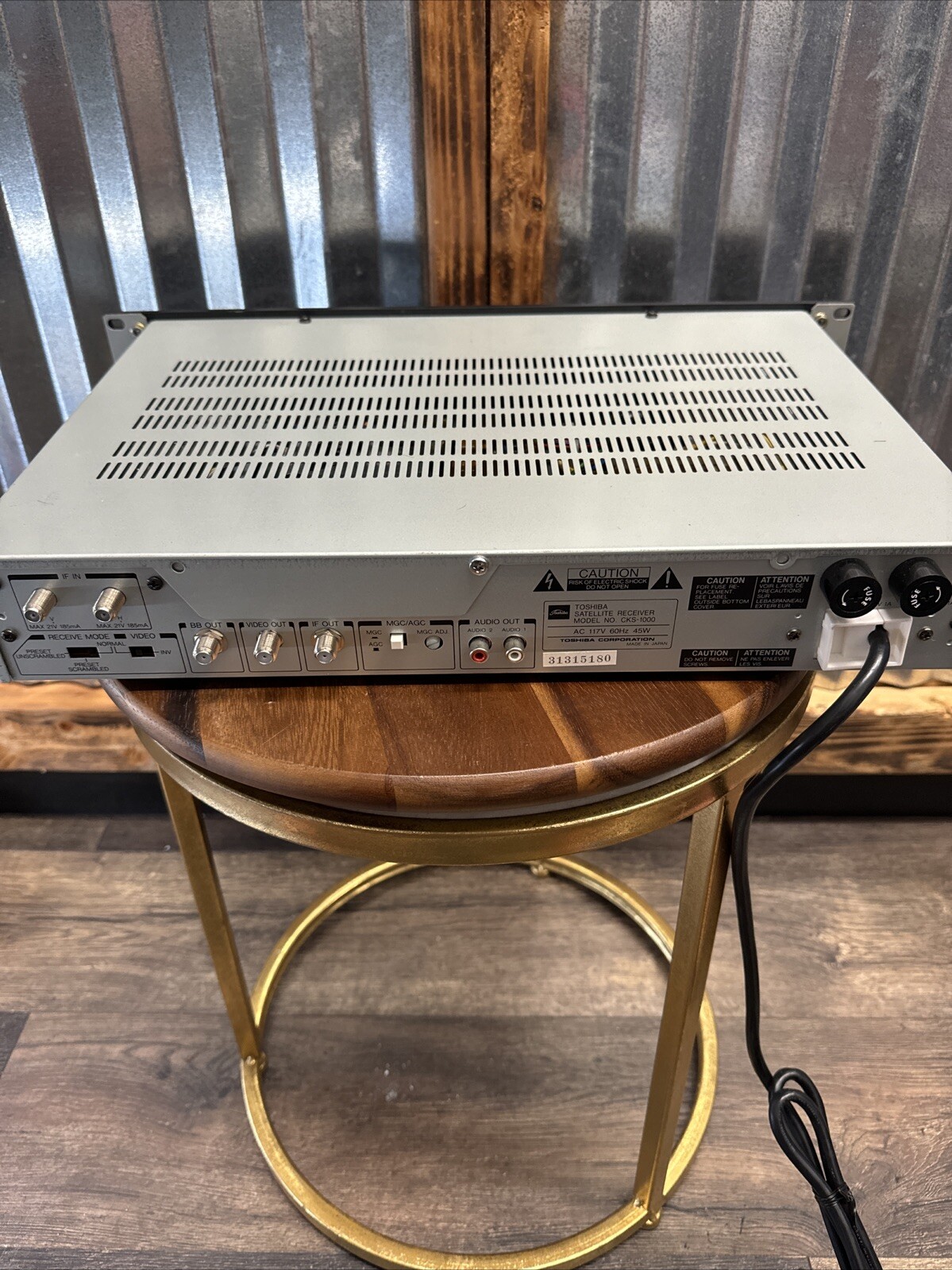Toshiba Model CKS-1000 Satellite Receiver Rack Mount With Handles Black ...