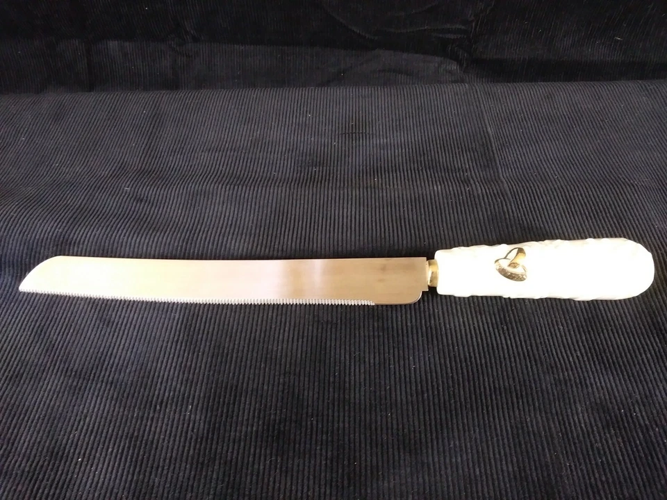 Cuchillo y servidor de cerámica para pasteles de boda grabado y envío gratis Foto 3 de 3