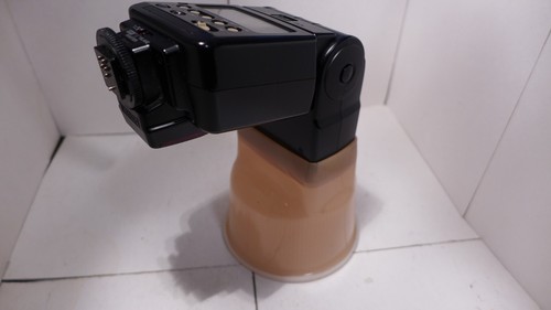 Gary Fong Lightsphere II LS2PJD Diffuser with Canon Speedlite 550EX Flash - Picture 6 of 17