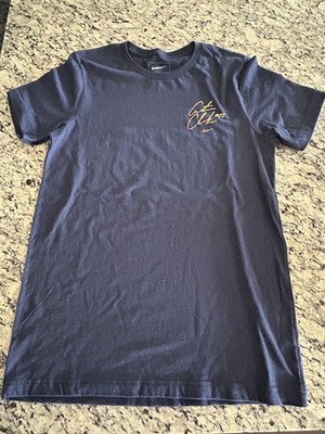 Nike Promo Event Limited Edition Caitlin Clark Kobe V Protro TShirt Men's Medium