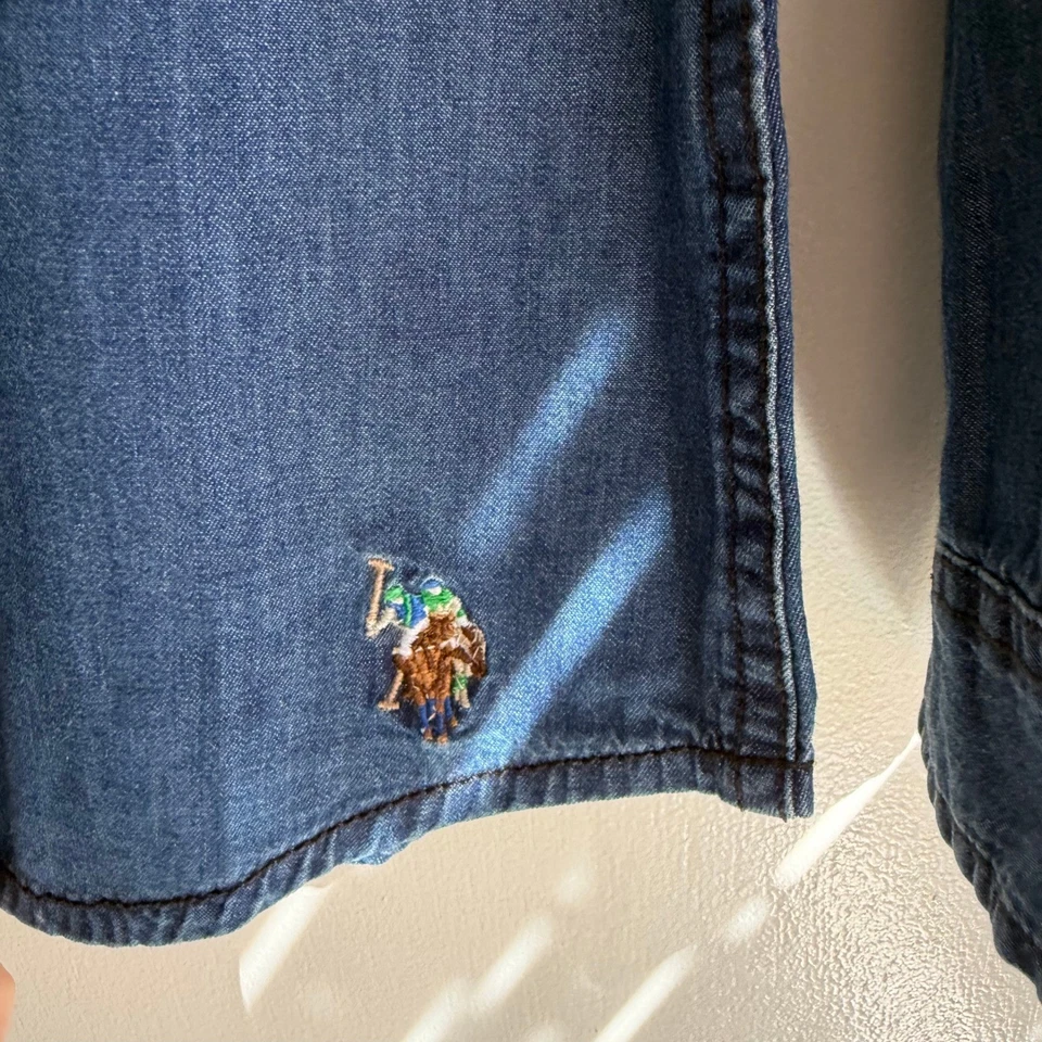 Женская джинсовая рубашка US Polo Assn средний размер с длинным рукавом на пуговицах вестерн - Изображение 2 из 4