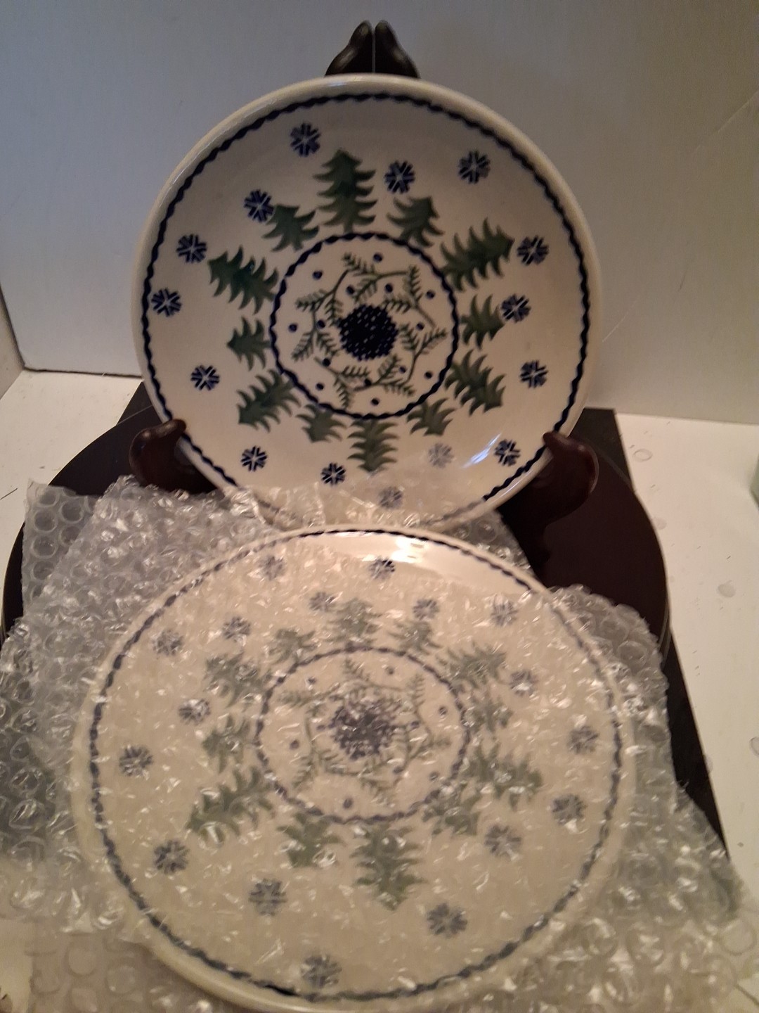 Vintage Set Of 3 Boleslawiec Polish Pottery Christmas Evergreens Salad Plates.