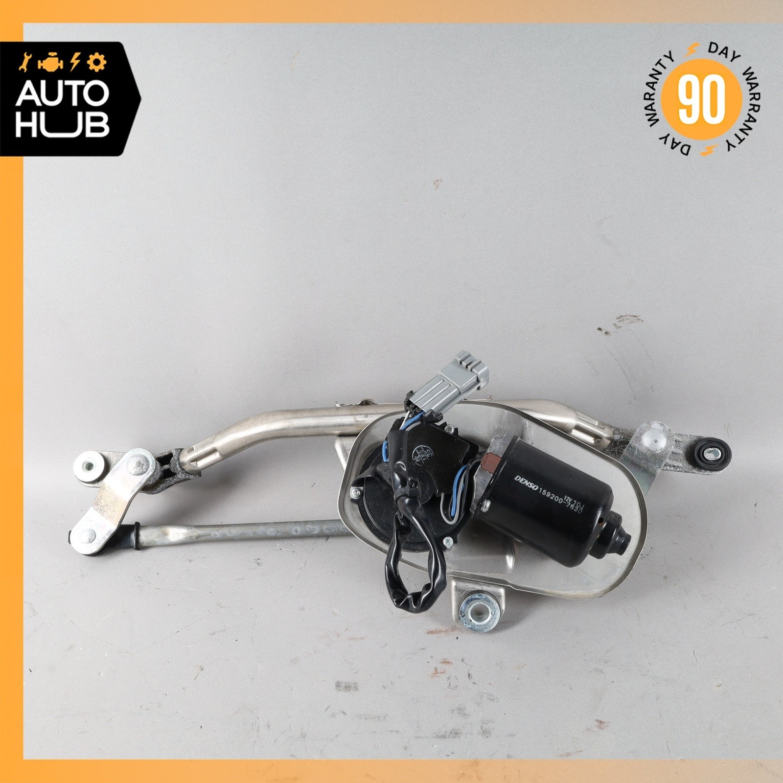 08-19 Maserati GranTurismo M145 Front Windshield Wiper Motor Linkage Arm OEM