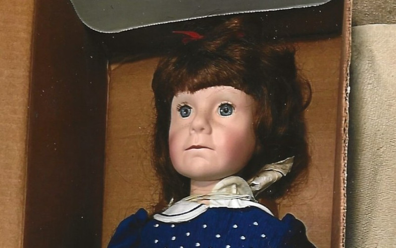 NEW  Good Kruger Love Me For Christmas 21"  Vinyl   Doll  BOOK cert box