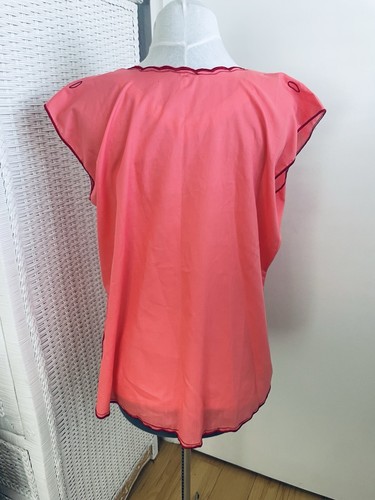 Boho Embroidered Rose Pink Top Multicolor Flowers Scallop Mexico made NWOT Read - Picture 2 of 12