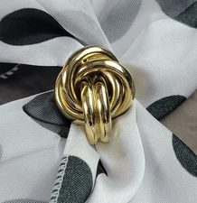 Classic Large Shiny Gold Tone Knot Signed RR Scarf Clip Ring 1 3/8"