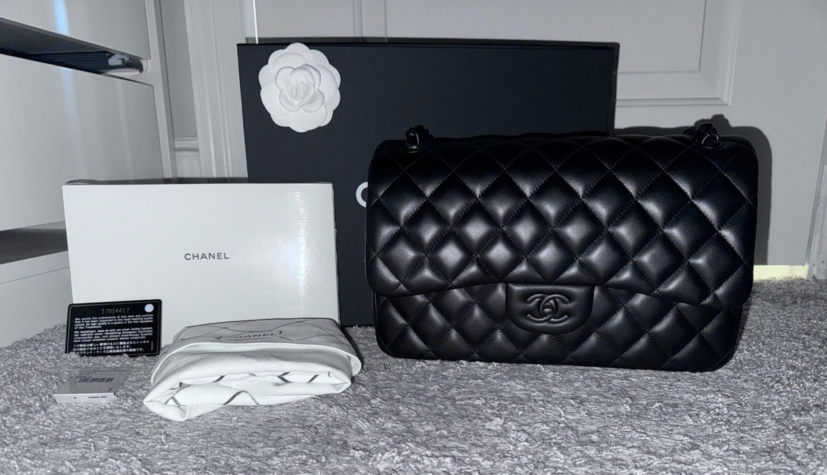 CHANEL ブラックレザー RARE AUTH New CHANEL Lambskin L Classic Flap SO BLACK Jumbo