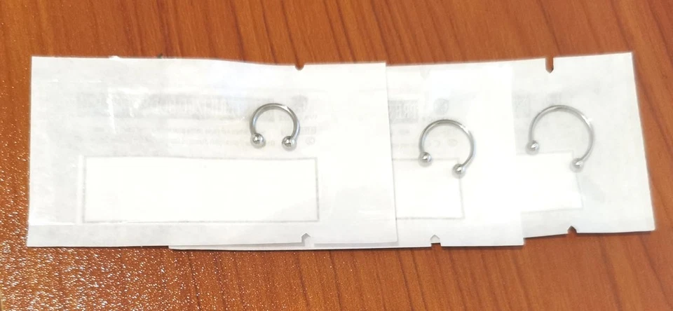Piercing PRESTERILIZZATO Orecchio naso Labbra Ferro di Cavallo Anello 316L Accia - Immagine 4 di 4
