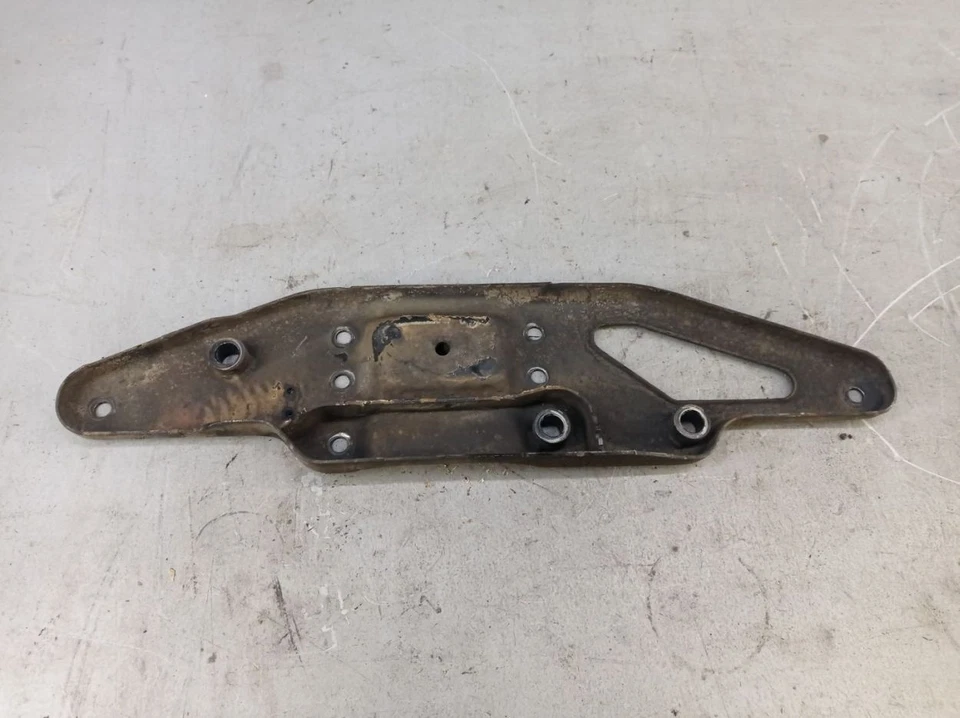 VW CRAFTER 30-50 BOX (2E) 2.5 TDI Front Axle Carrier A9063310826 Front Left - Image 3 of 4