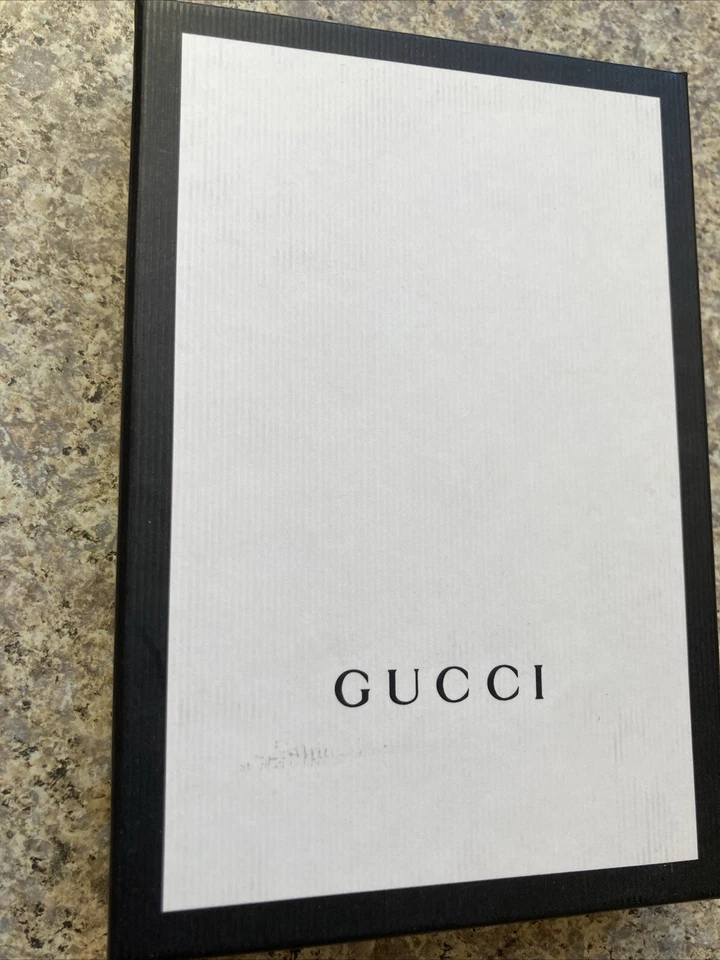 Apple 6 Original Gucci Case And Card Holder NEW - Image 2 of 3