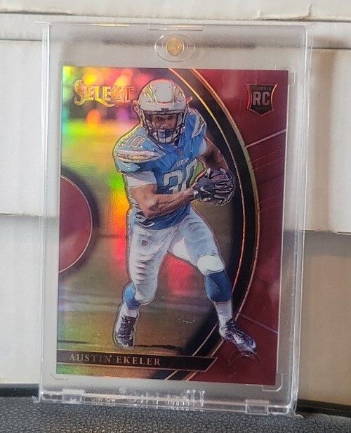 2017 Select Austin Ekeler Concourse Maroon Prizm /99 SP RC #84