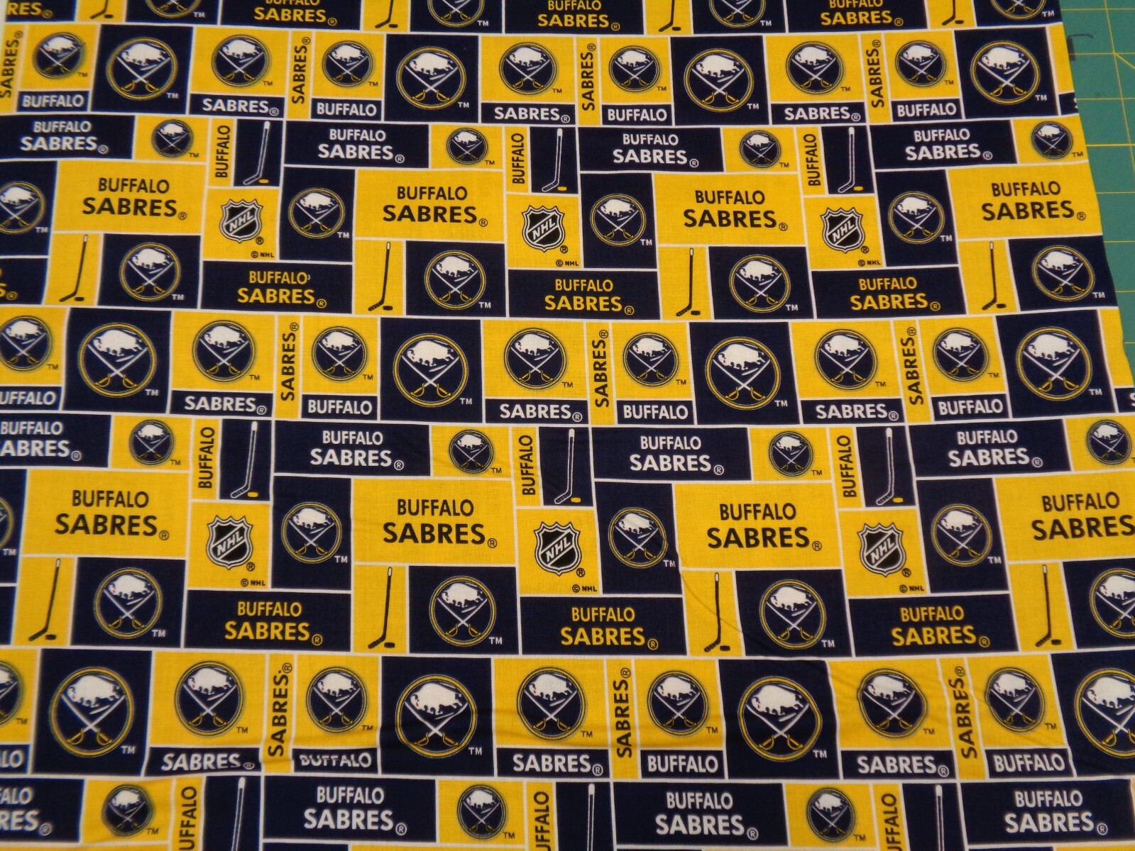 BUFFALO SABERS HOCKEY FABRIC 1/2 YARD BRAND NEW SQUARE DESIGN 100% COTTON
