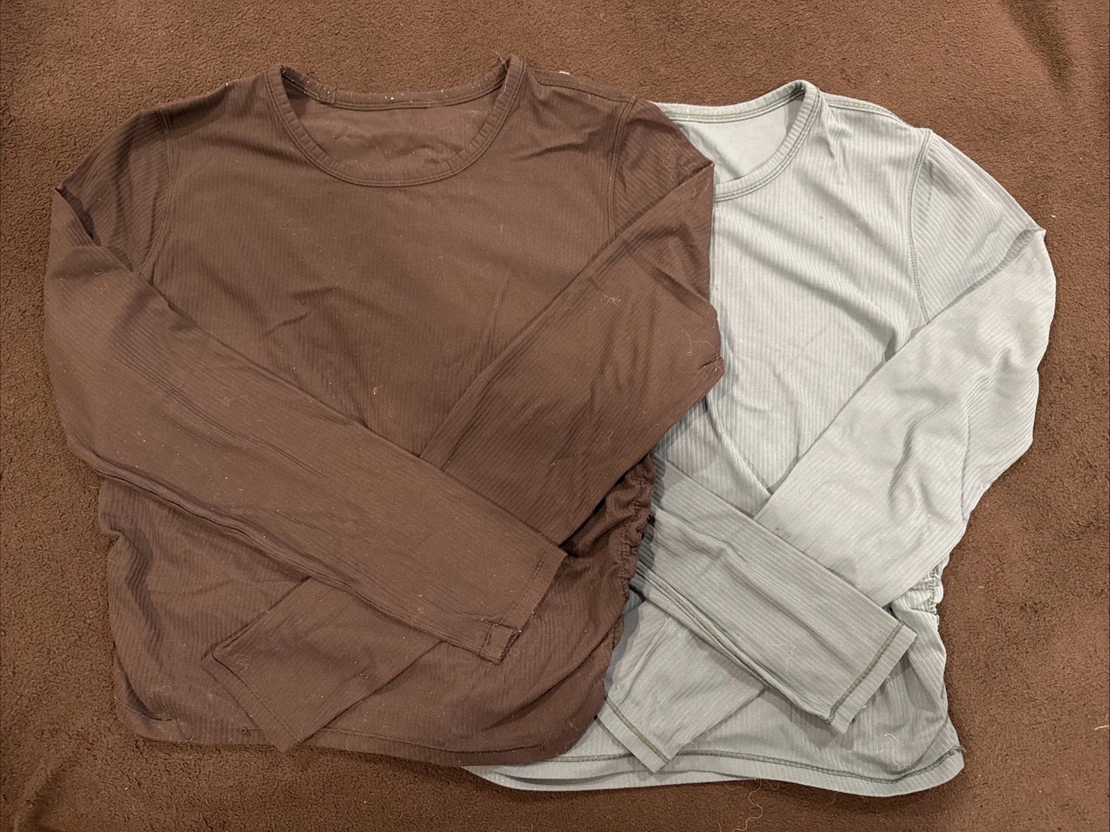 2x Lululemon Long-sleeved Ruched Side Tops - Black And Teal - Large