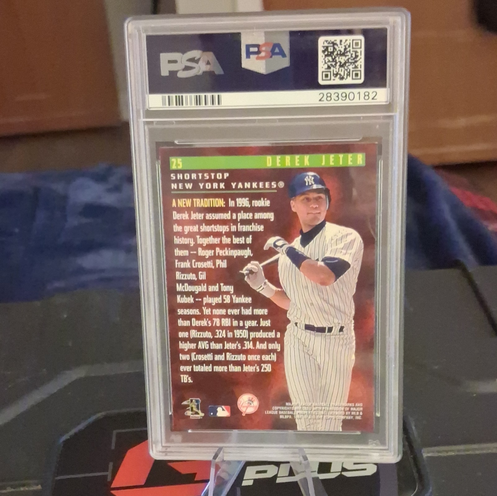 Topps 1997 Stadium Club Members Only Derek Jeter New York Yankees #25 PSA 8.5 view 2