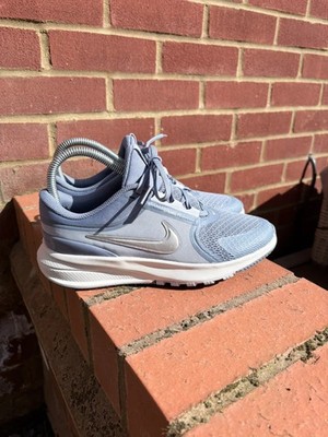 Nike Star Runner 5 (GS) - World Indigo/Silver - UK 3,5 - Neu mit Karton (halber Karton)