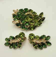 Vtg 50s Green Rhinestone Brooch Earring Set Layered Juliana Style Unsigned Demi