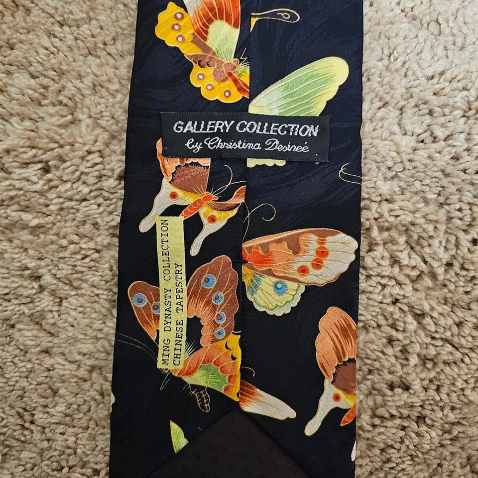 Галерея коллекции династии Мин бабочка галстук на Кристина Дезире США - Изображение 2 из 4