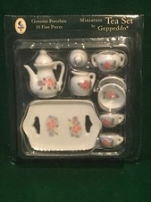 GENUINE PORCELAIN GEPPEDDO MINIATURE TEA SET 10 PIECES  