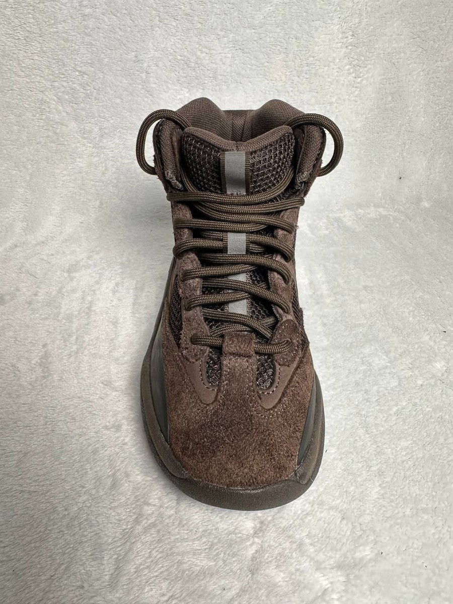RIGHT SHOES ONLY adidas Yeezy Desert Boot High Oil Size