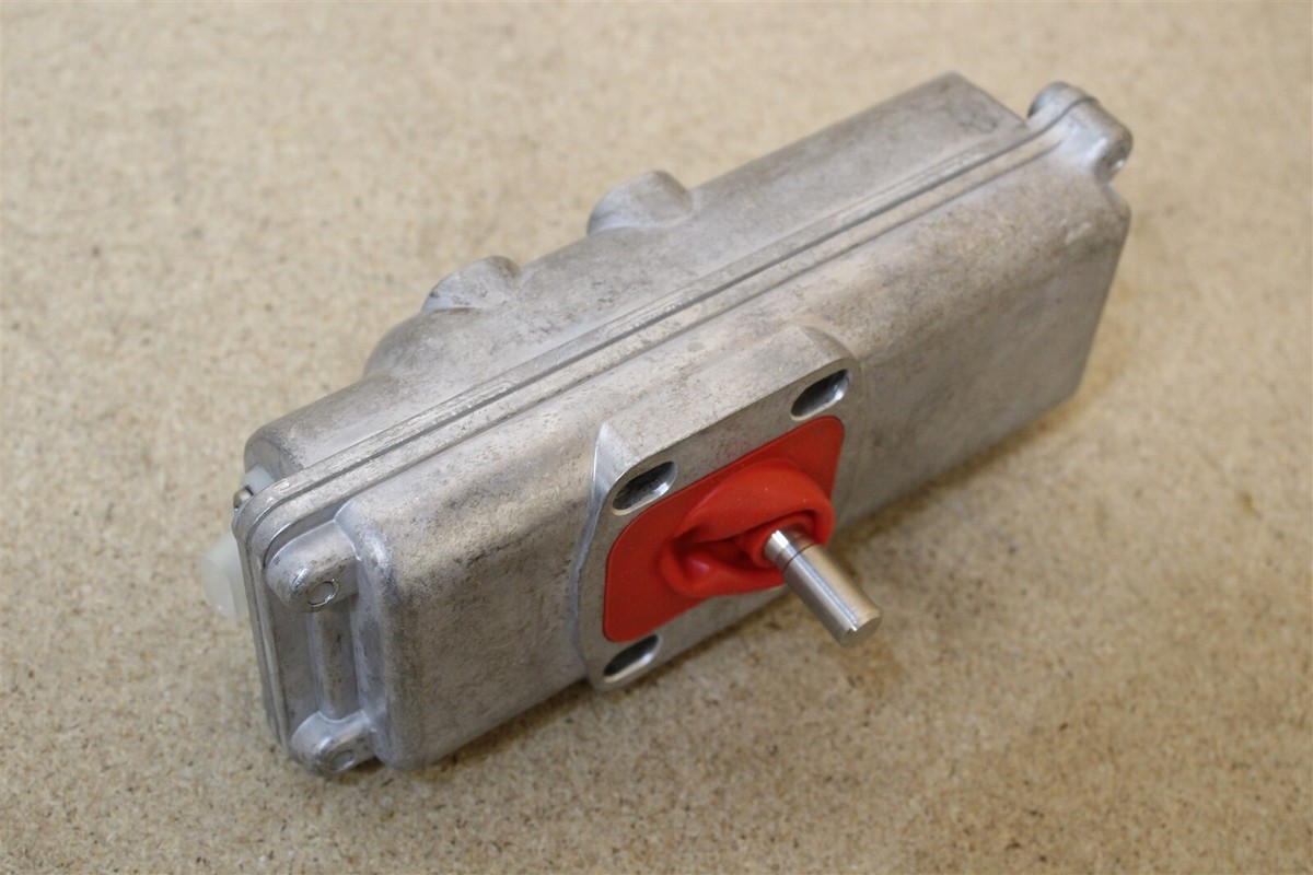 A4639064502 Differential Actuator New genuine Mercedes-Benz part  