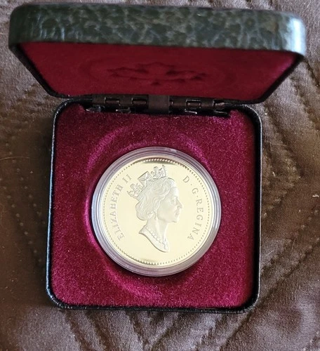 Royal Canadian Mint 1990 Kelsey Silver Dollar Uncirculated w/ Case