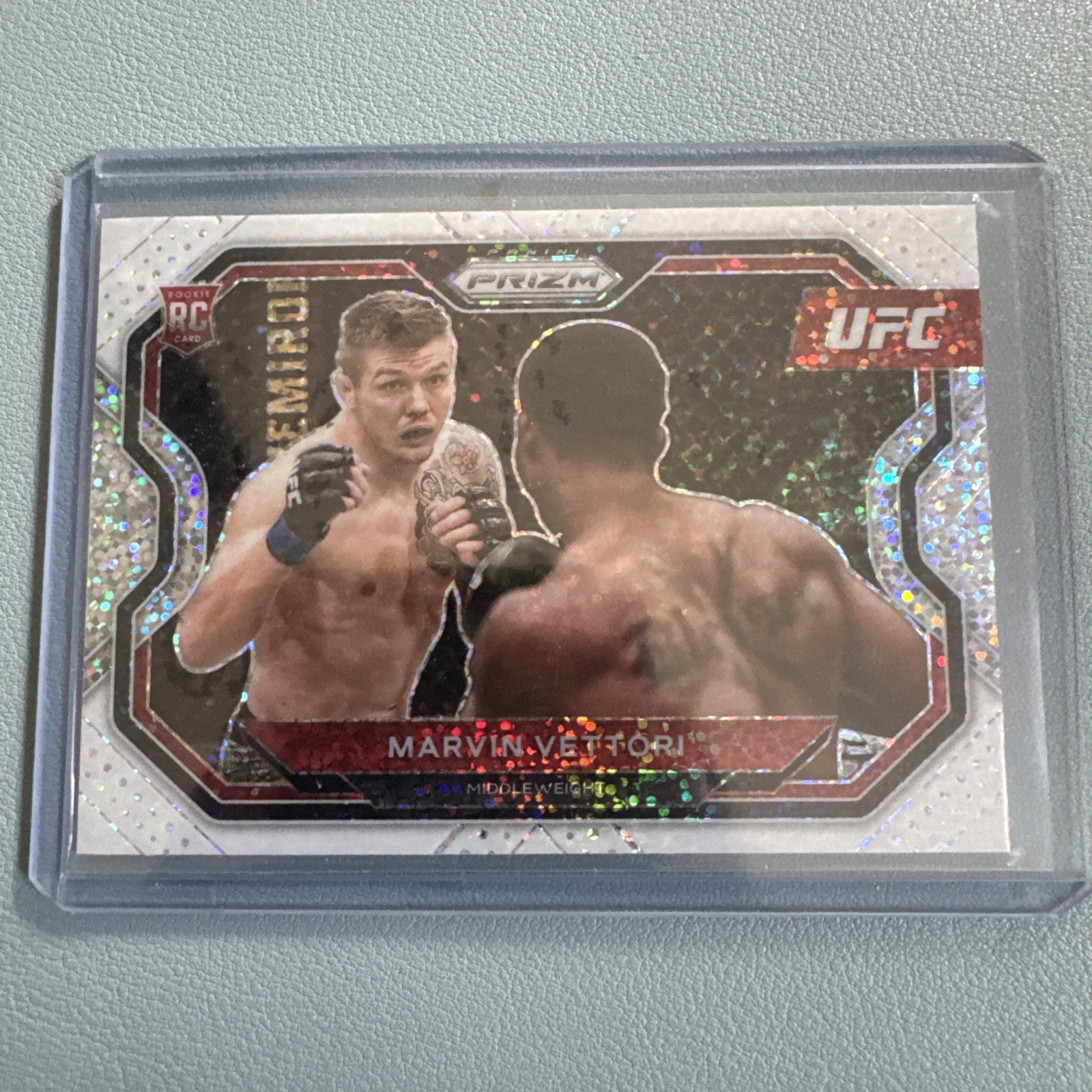 2021 Panini Prizm UFC Marvin Vettori White Sparkle RC #143