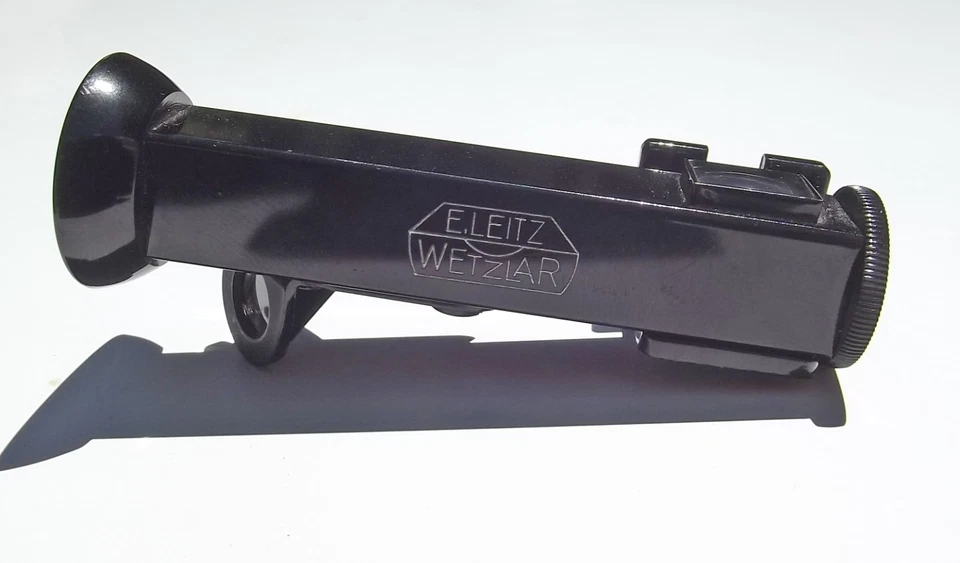 Visor de ángulo recto E. Leitz Wetzlar - negro - Winkelsucher WINTU, vista de 90 grados Foto 2 de 4