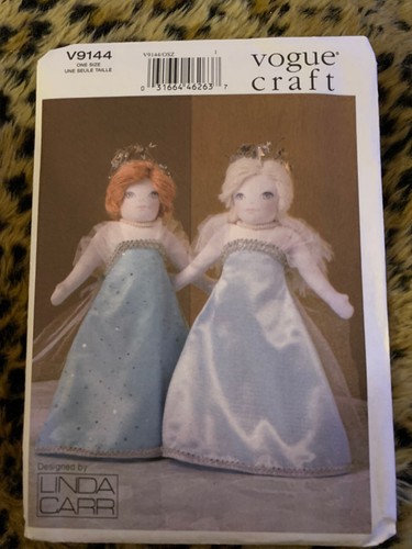 Vestidos para muñeca y ropa Vogue Crafts patrón de costura V9144 Linda Carr 14" - Imagen 1 de 2