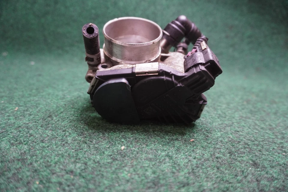 2014 雪佛兰索尼油门车身原始设备制造商 5561495 — 第 2/4 张图片