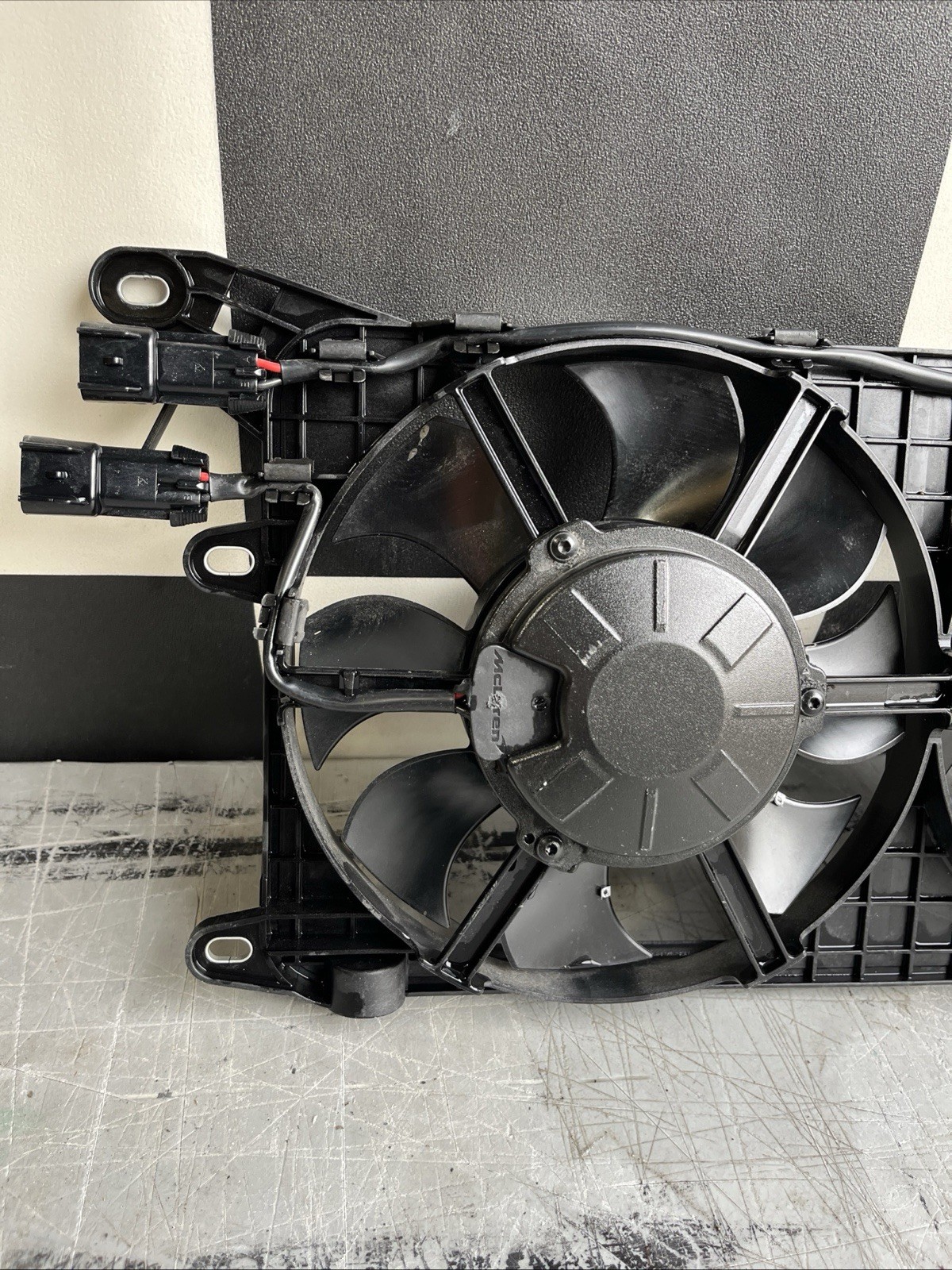 2023 2024 2025 McLaren Artura Radiator Cooling Fan Used Oem 16LA433CP