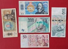 200 Korun Slovakia 2002 / 10 Korun 1986 Ceskoslovenskych / 50 Korun Ceskych 1997