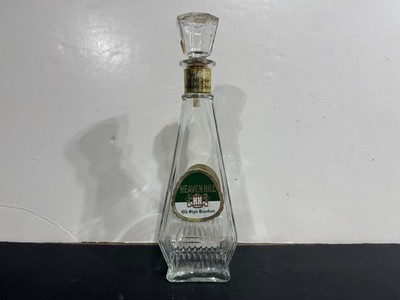 Vintage Heaven Hill Old Style Bourbon Decanter w/ Stopper   Kentucky Distillery