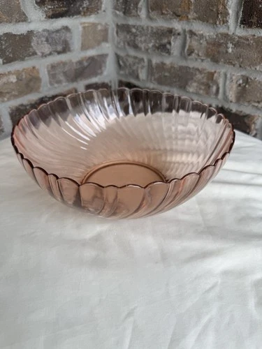 VTG Arcoroc France Pink Depression Glass Large Serving Bowl Rosaline Swirl 10”