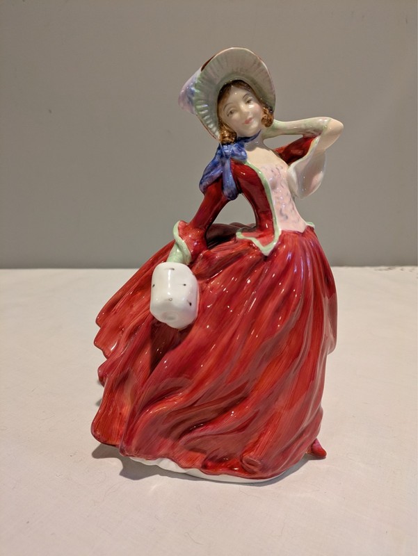 ROYAL DOULTON FIGURINE Autumn Breezes H.N. 1934 1970 RETIRED NO BOX. EUC. 8"
