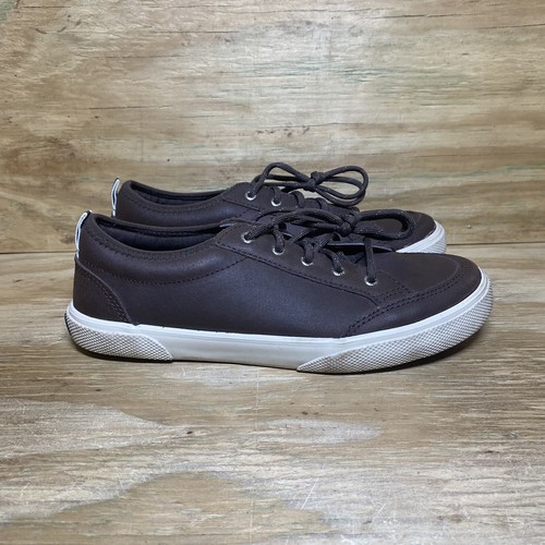 sperry deckfin sneaker