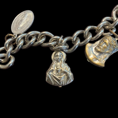 Jesus charm pendant bracelet broken clasp - Picture 3 of 17