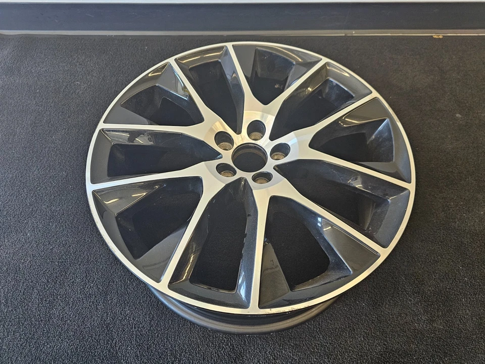 Llanta de aleación 17-20 Volvo S90 V90 20 pulgadas 10 radios corte diamante negro 31381537 Foto 2 de 4