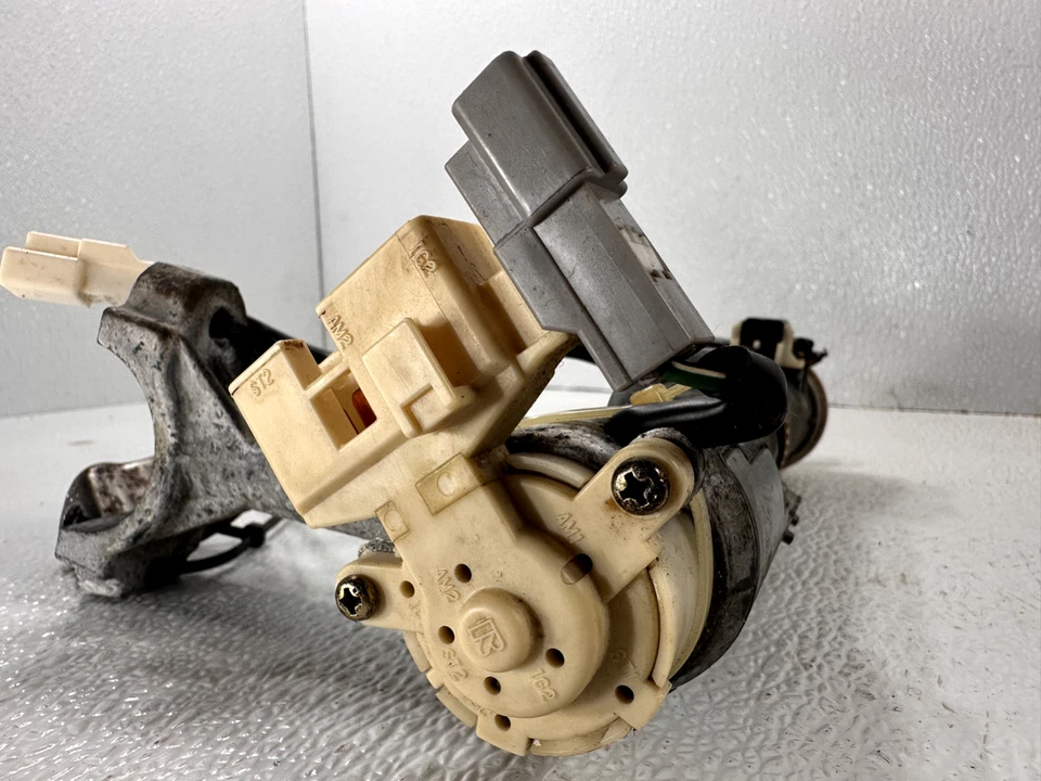 1994-1999 TOYOTA CELICA IGNITION SWITCH W/KEY, DOOR CYLS, & TRUNK LOCK CYL OEM - Image 2 of 4