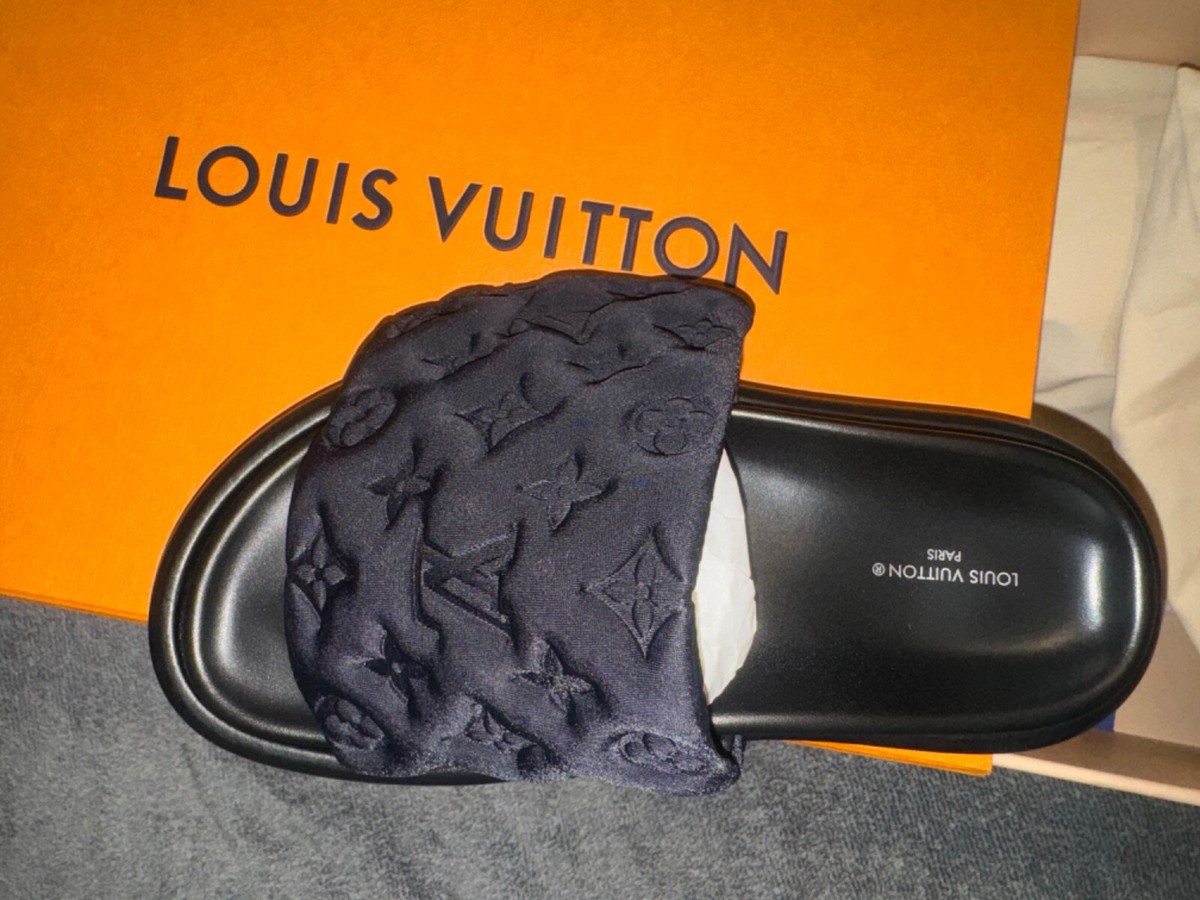 AUTH WORN ONCE LOUIS VUITTON POOL PILLOW FLAT COMFORT MULE | eBay