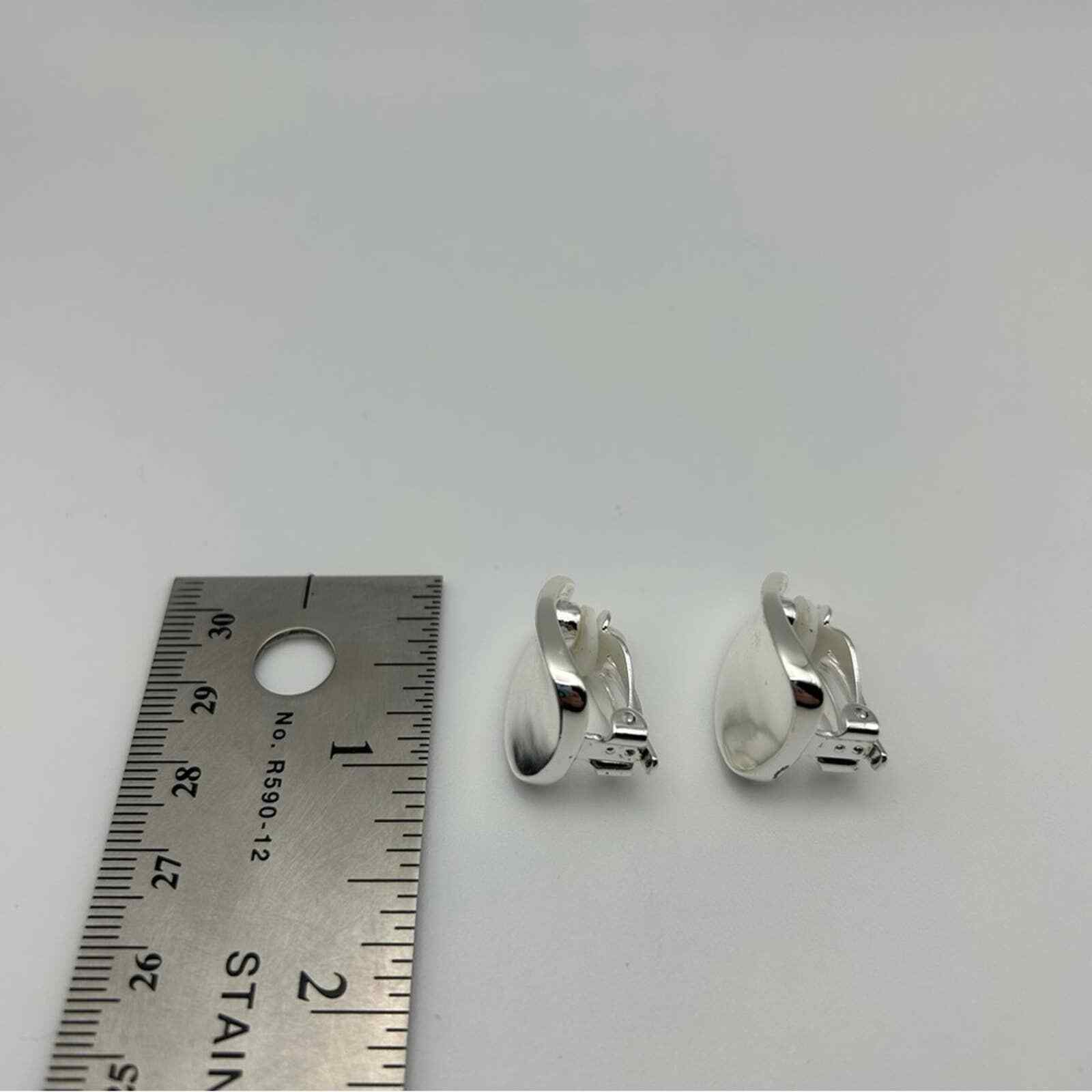 Small Modern Silver Tone Square Rectangle Clip On… - image 6