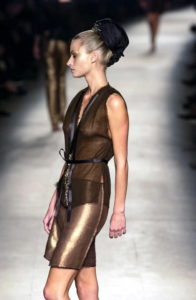 Lanvin Primavera 2003 Pasarela Collar Joya Adornado Camisa Blusa Alber Elbaz S Foto 2 de 4