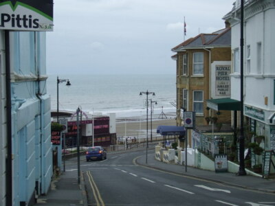 FOTO PIER STREET SANDOWN PIER STREET FÜHRT WIE DER NAME SCHON SAGT ZUM PIER IN