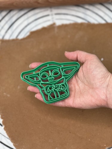 Set of 7 Baby Yoda Grogu Cookie Cutters & Molds Produced by 3D Kitchen Art - Picture 14 of 14