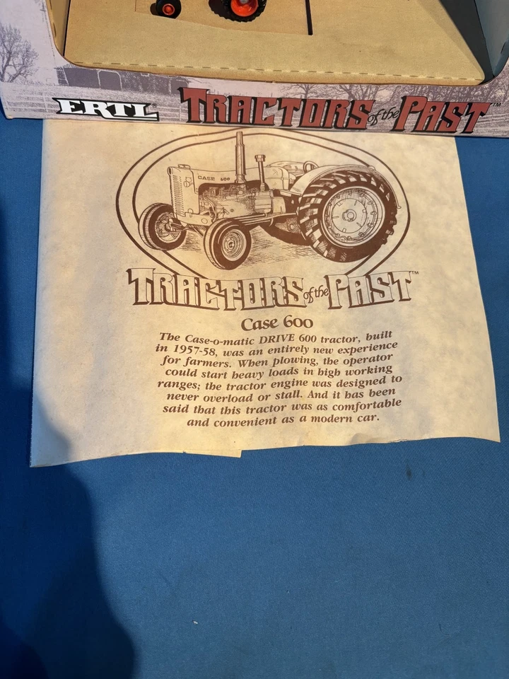 Tractores Ertl del pasado 1987 vintage 1/16, estuche 600 con estuche escala 1/43 añadido Foto 4 de 4
