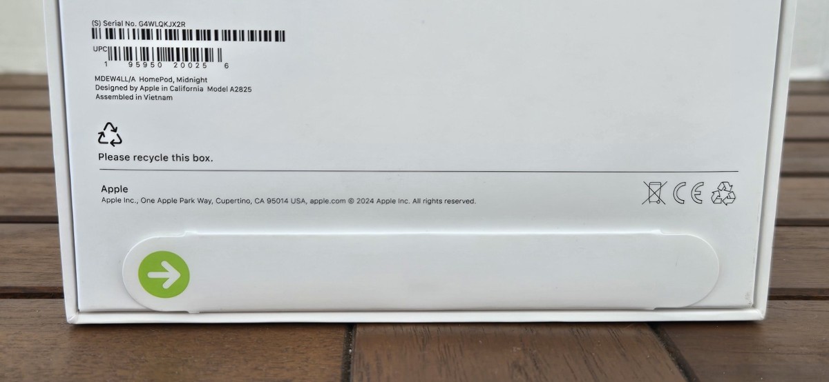 New! Apple HomePod Smart Speaker 2nd Generation A2825 MDEW4LL/A