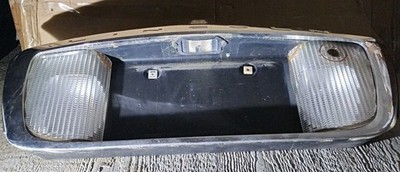 1998-2002 Lincoln Town Car Trunk Finish Panel Reverse Lights License Plate