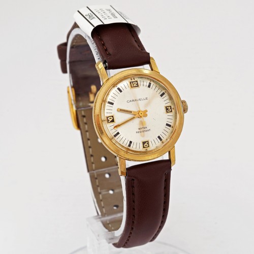 1970s Caravelle mechanical unisex Japan gold plated wristwatch cal. Bulova 11DP - Picture 1 of 12