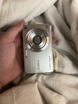 Sony Cyber-shot W560 14.1MP silver Digital Camera 4x Optical Zoom