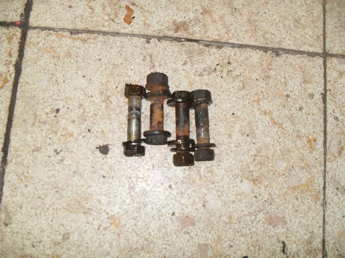 VW Scirocco 53B Golf 1 Schrauben für den Sturz Fahrwerk Stoßdämpfer vorne