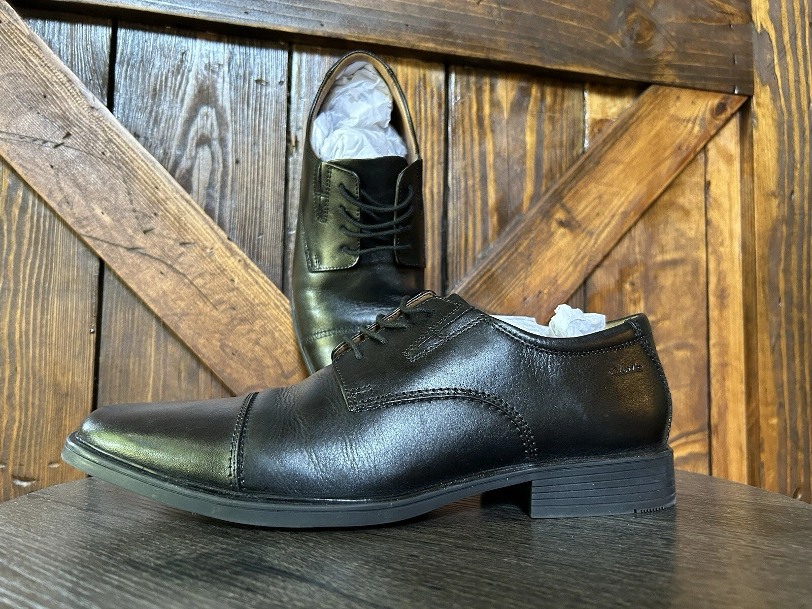 Scarpe eleganti Clarks Collection Tilden Cap in pelle nera da uomo taglia 9 5 m